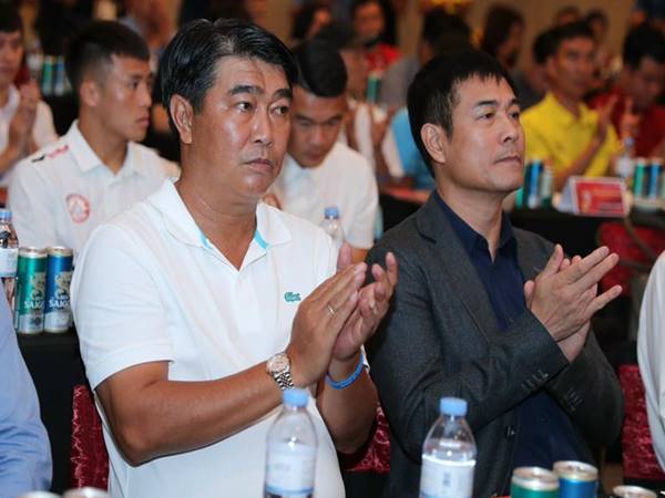 Bóng đá Việt Nam ngày 9/8: HLV Hữu Thắng dẫn dắt CLB TPHCM
