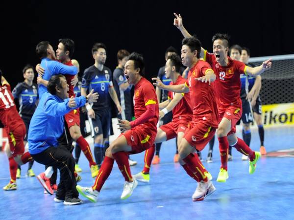 Bóng đá Việt Nam chiều 7/11: Futsal Việt Nam có thay đổi lịch sử