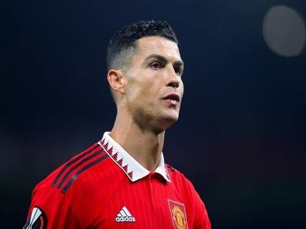 Tin MU 18/11: Quỷ đỏ hoàn toàn có thể khởi kiện Ronaldo