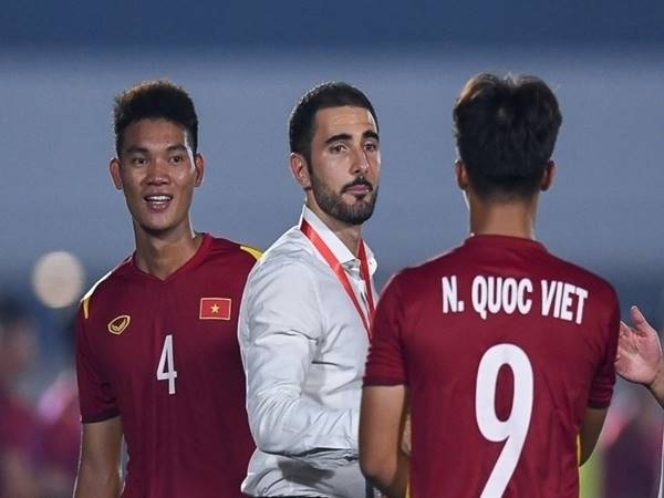 Bóng đá Việt 2/12: Cựu HLV U20 Thái Lan tìm việc ở Việt Nam