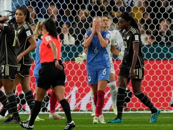 World Cup nữ 2023: Ra quân thất vọng, Pháp hòa Jamaica