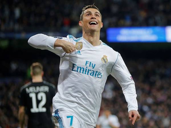 Real Madrid là một trong các câu lạc bộ Ronaldo từng thi đấu và mang đến cho anh rất nhiều danh hiệu