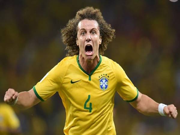 David Luiz trong màu áo ĐTQG Brazil