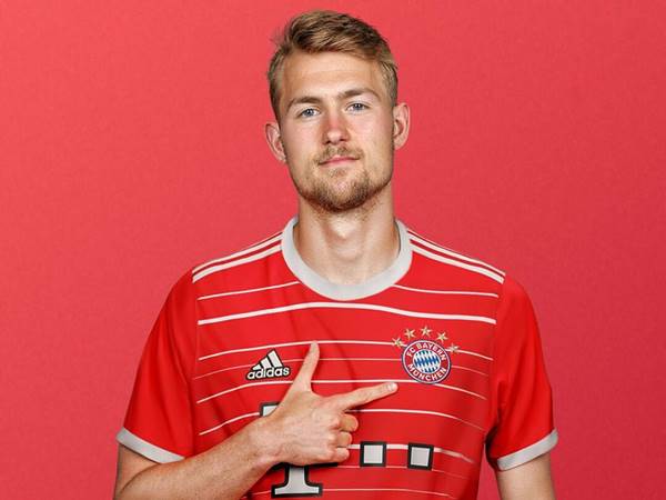 Matthijs de Ligt trong màu áo Bayern München
