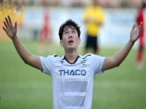 Tin bóng đá 16/5: Minh Vương có khả năng rời HAGL cuối mùa