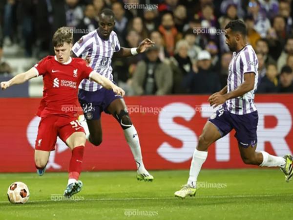 Tin CLB Liverpool: Tăng quỹ chuyển nhượng chiêu mộ Isak