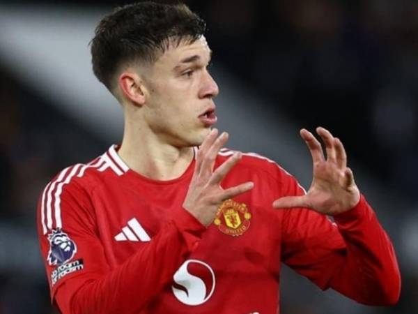 MU tính bán Manuel Ugarte, Serie A sẵn sàng nhập cuộc