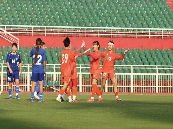 Bóng đá VN: U20 nữ Việt Nam thắng đậm U20 Uzbekistan