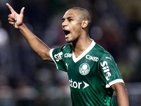 Tin Man City: Man City dẫn đầu cuộc đua Eduardo Conceicao